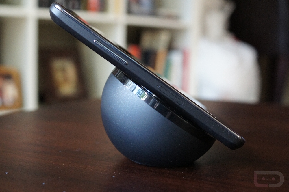 Nexus 4: Wireless Charging Orb para Febrero