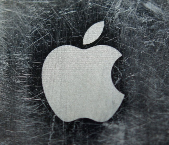 apple logo 650x556 Samsung and Apple's Court Recommended Talks to   Begin May 21 and 22