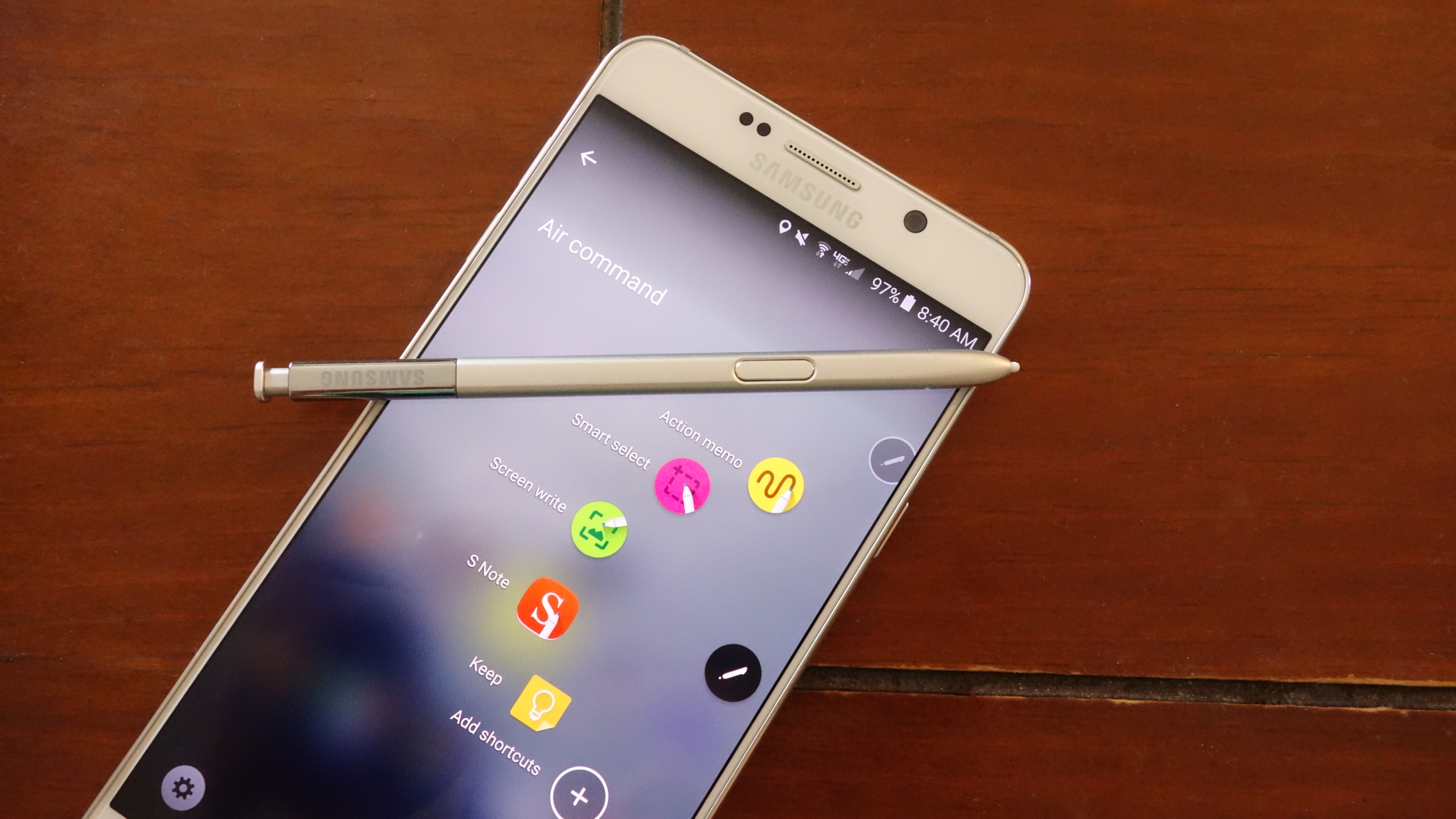 Samsung Galaxy Note5 with S-pen