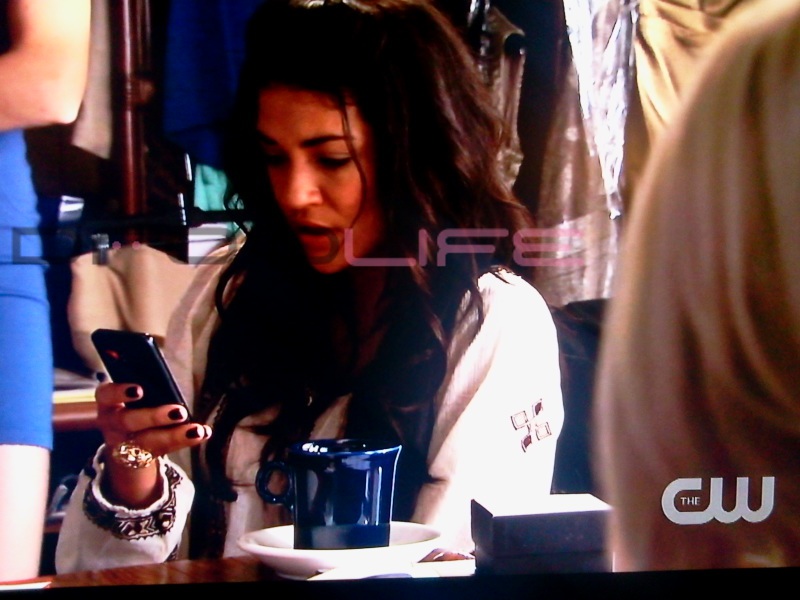 Gossip Girl Episode Invaded by DROID Brand