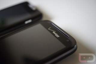 HTC Rezound and DROID RAZR: Quick Hands-on and Unboxing (Updated: With Video)