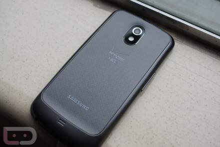 Quick Hands-on Gallery:  Verizon 4G LTE Galaxy Nexus – Extended Battery, GSM Comparisons, and More