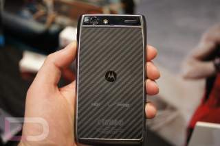Video: DROID RAZR MAXX Hands-on at CES