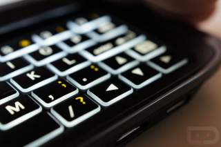 First Impressions of the DROID 4 – Great Keyboard, Poor Display and Surprisingly Decent Battery Life