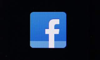 Facebook Testing Material Design Elements on Android App