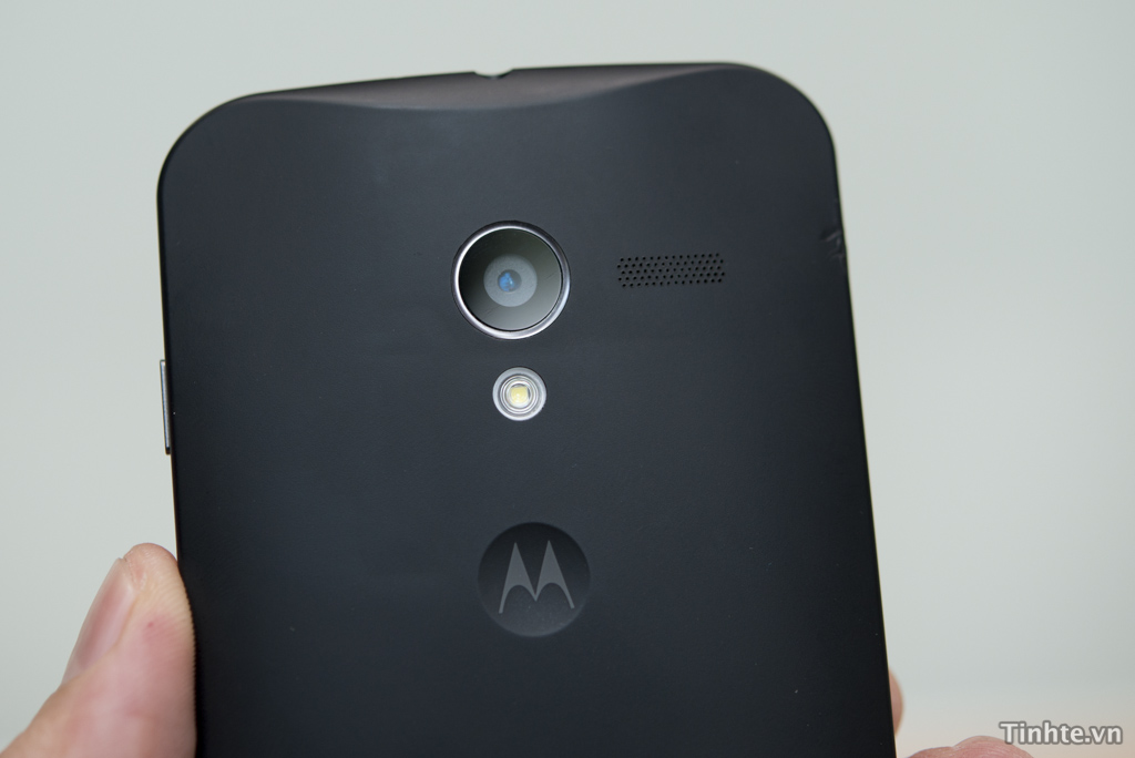New Motorola Device Leaks, Looks All Sorts of Googleinspired
