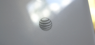 Here are Your AT&T Black Friday Weekend Deals: Free Moto X or HTC One, 50% Off Jambox, and More