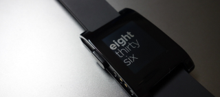 Pebble Smartwatch Finally Arrives on Amazon, Drops $20 in Price for Black Friday