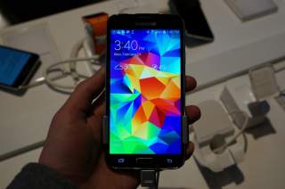 Galaxy S5 Experience App Brings the Eyes-on Look of the GS5 to Your Own Device