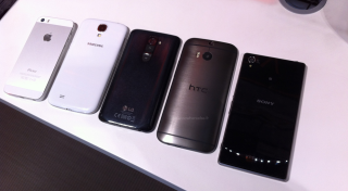 HTC One (2014) Dummy Unit Compared to iPhone 5S, Galaxy S4, LG G2, and Others