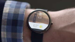 Video:  See Android Wear in Action on a Watch That Doesn’t Look Like It’s From the Future