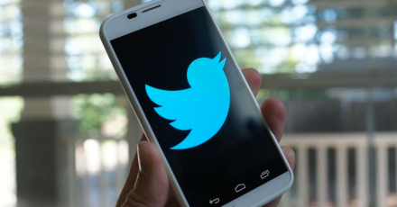 Twitter Adds Mobile Feature Allowing Users to Upload Multiple Pictures, Tag People Too