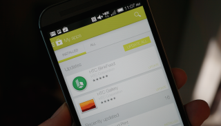 HTC’s BlinkFeed and Gallery Apps Receive Small Updates Through Google Play