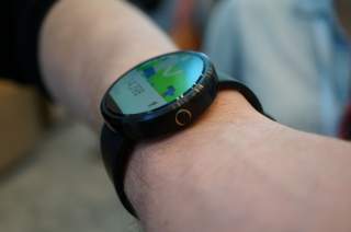 Monday Poll: Which OEM Would You Rather Purchase a Round Smartwatch From?