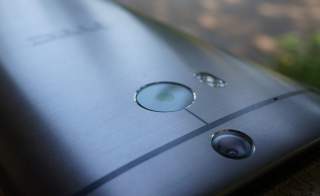 Monday Poll:  Does a Smartphone Design Need to Contain Metal?