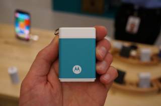 Motorola’s PowerPack Micro Gives You Juice on the Go, and Can Find Your Keys