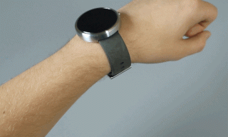 This Tip Will Extend the Battery Life of Your Moto 360