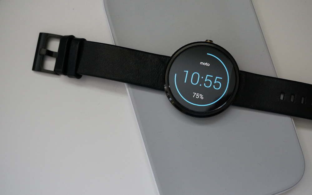Your Current Qi Wireless Charger Should Work Just Fine With the Moto 360