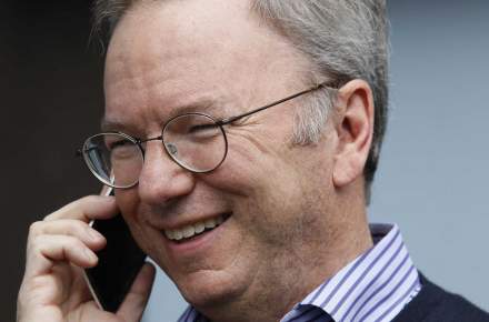 Eric Schmidt Says He Currently Uses the “Motorola RAZR X,” What?