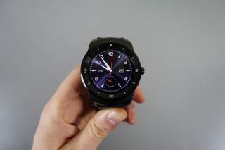 Deal: Refurbished LG G Watch R on Groupon for $180