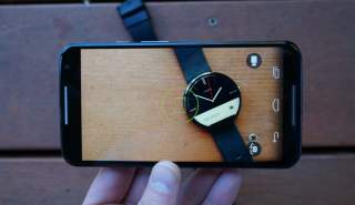 Moto Camera Update Introduces Remote Shutter From Android Wear Devices