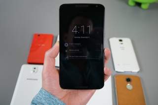 Nexus 6 Feature:  Ambient Display is a Very Cool Take on Moto Display