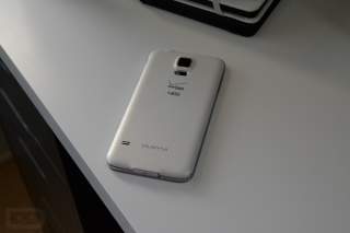 Verizon is Pushing a New Lollipop Update to the Galaxy S5 That Hopefully Isn’t Terrible