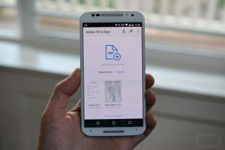 3 Android Apps Worth Owning:  AZ Screen Recorder, Adobe Fill & Sign, and AcDisplay