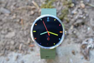 Google to Launch Two Android Wear Flagship Watches Early Next Year