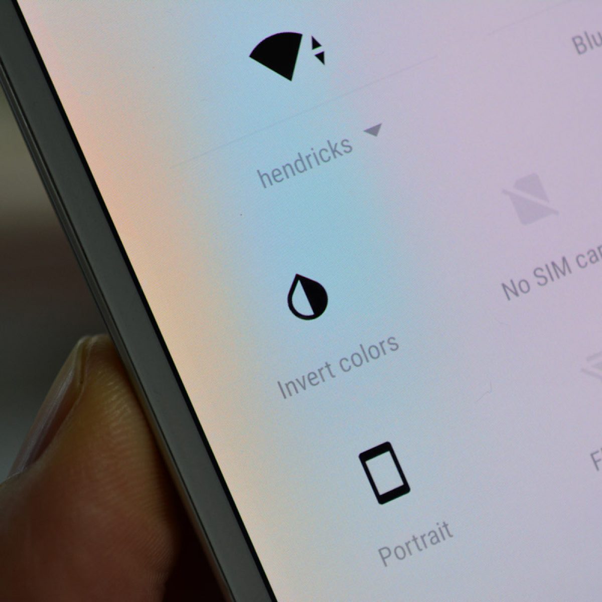 Tip: How to Get Rid of Invert Colors Quick Settings Tile on Your Moto X