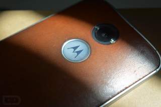 Moto X4 and Its Shiny Self Gets a Hands-on Preview