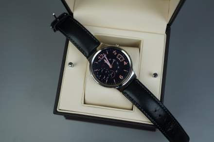 Video:  Huawei Watch Unboxing and Hands-on