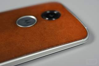 Moto X (2nd Gen) on Verizon Gets an Update That Sure as Hell Isn’t Marshmallow