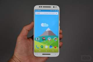 Deal: Moto X Pure Edition 64GB for $399, Plus $25 B&H Gift Card