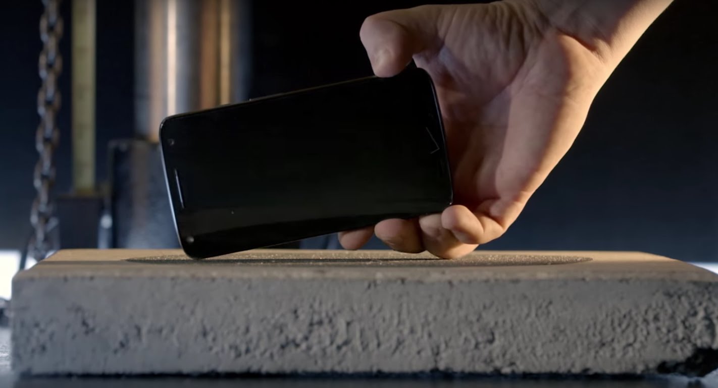 Motorola Talks “Making of” ShatterShield, Shatteproof Displays, and the Turbo 2