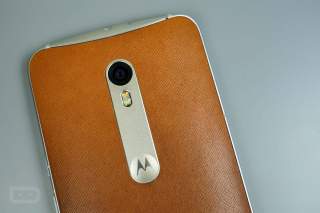 DEAL: Buy a Moto X Pure Edition 64GB, Get a Free Moto 360 Sport