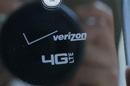 Verizon Protection Plan Open Enrollment Starts Today, Now Offers Same Day Cracked Screen Replacement