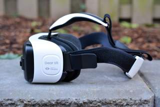 DEAL: Original Gear VR is On Sale at Amazon for $60