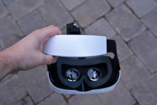 Samsung Will Unveil the Galaxy S7 in Virtual Reality