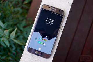 Question of the Day: Do You Use a 3rd Party Launcher? Which One?