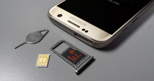 Inserting Sim And Microsd Card In Your Galaxy S7 Or Galaxy S7 Edge