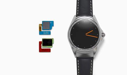 Google Demos Project Soli on Smartwatch, Crowd Goes Wild