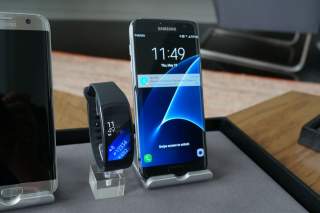 Samsung Gear Fit 2 and Gear IconX Wireless Earbuds Hands-On