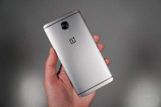 Want to See the Inside of the OnePlus 3?