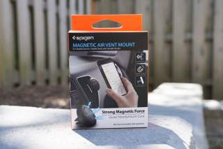 This $7 Spigen Magnetic Car Mount is a Must Buy for Galaxy S7 Owners (S6 and Note 5 Too)