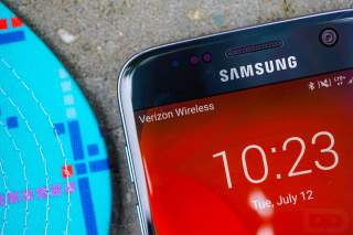 Verizon Wanted to Charge Companies $1-$2 Per Install to Get Bloatware on Your Home Screen