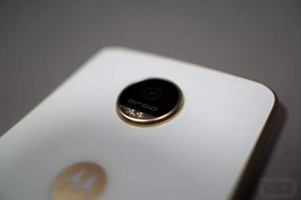 Moto Z Play DROID Now on Sale, Hasselblad True Zoom Up for Pre-Order