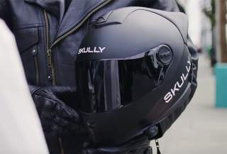 Skully Founders Balled so Hard at the Strip Club and on Sports Cars With Your Money, They Forgot to Make Motorcycle Helmets