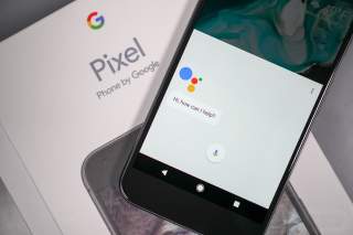 Video: Google Assistant on the Pixel