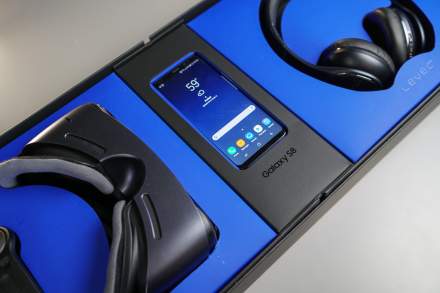 Video: Samsung’s ‘Unbox Your Phone’ Experience for the Galaxy S8